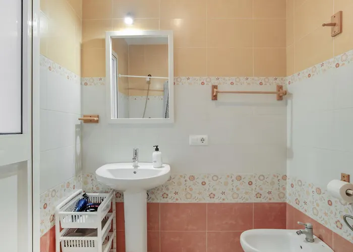 Piso Ureba, Bajo Кониль-де-ла-Фронтера